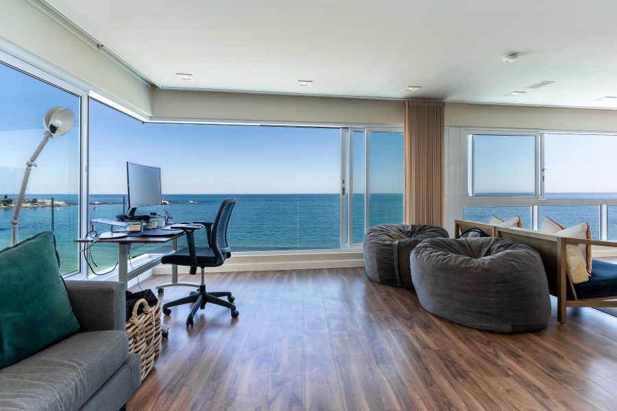 To Let 3 Bedroom Property for Rent in Clifton Western Cape